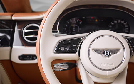 Bentley Continental GT, 2025 год, 50 000 000 рублей, 28 фотография