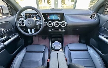 Mercedes-Benz GLA, 2021 год, 2 650 000 рублей, 5 фотография
