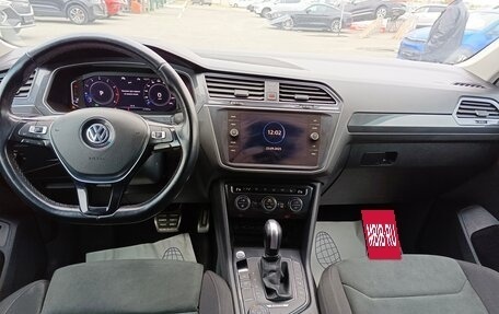 Volkswagen Tiguan II, 2019 год, 2 094 995 рублей, 17 фотография