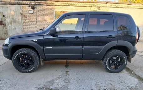 Chevrolet Niva I рестайлинг, 2015 год, 680 000 рублей, 2 фотография