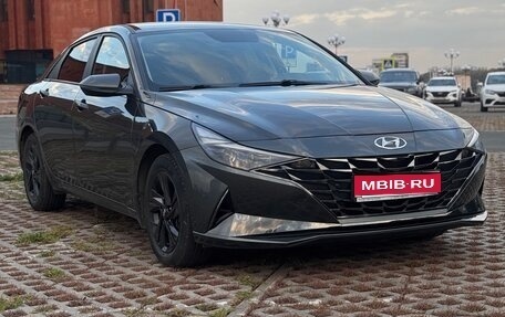 Hyundai Elantra, 2021 год, 2 030 000 рублей, 1 фотография