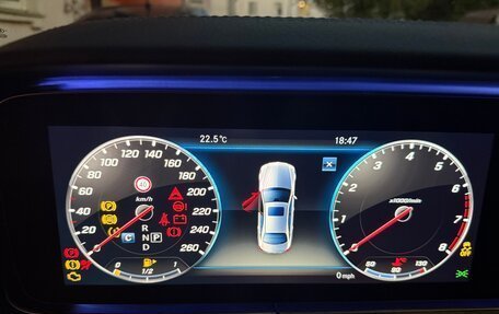 Mercedes-Benz E-Класс, 2018 год, 4 500 000 рублей, 23 фотография