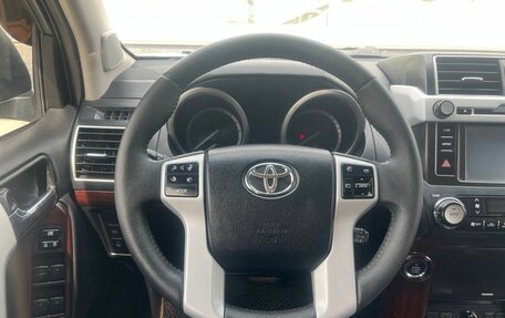 Toyota Land Cruiser Prado 150 рестайлинг 2, 2015 год, 3 437 000 рублей, 11 фотография