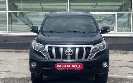 Toyota Land Cruiser Prado 150 рестайлинг 2, 2015 год, 3 437 000 рублей, 5 фотография