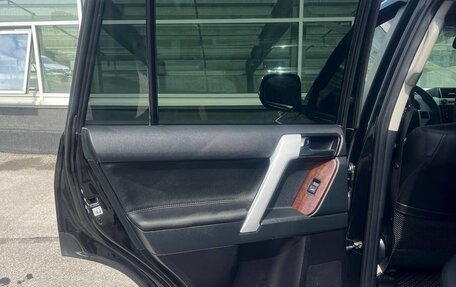 Toyota Land Cruiser Prado 150 рестайлинг 2, 2015 год, 3 437 000 рублей, 20 фотография