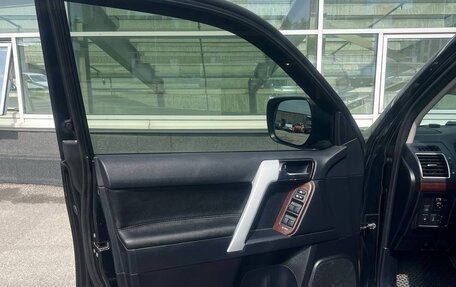 Toyota Land Cruiser Prado 150 рестайлинг 2, 2015 год, 3 437 000 рублей, 18 фотография