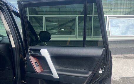 Toyota Land Cruiser Prado 150 рестайлинг 2, 2015 год, 3 437 000 рублей, 22 фотография