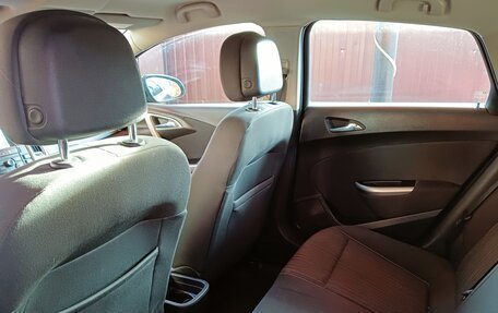 Opel Astra J, 2012 год, 655 000 рублей, 3 фотография