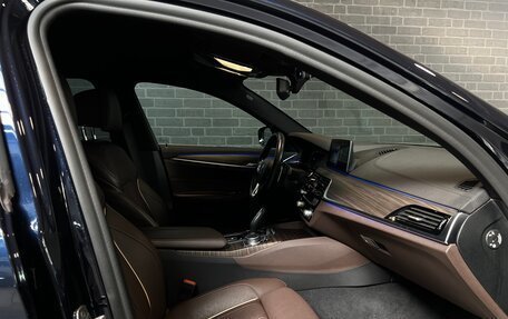 BMW 5 серия, 2019 год, 4 640 000 рублей, 18 фотография