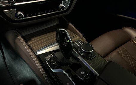 BMW 5 серия, 2019 год, 4 640 000 рублей, 23 фотография