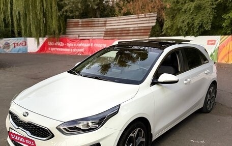 KIA cee'd III, 2018 год, 1 850 000 рублей, 2 фотография