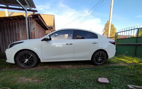 KIA Rio III рестайлинг, 2017 год, 1 390 000 рублей, 4 фотография