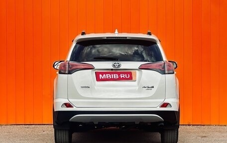 Toyota RAV4, 2017 год, 2 320 000 рублей, 6 фотография