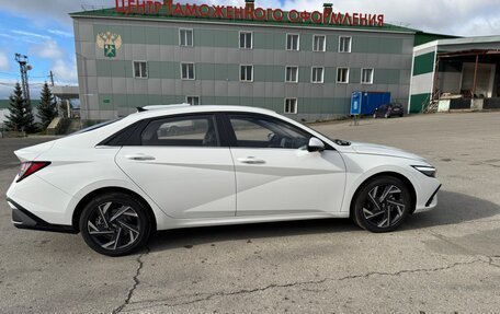 Hyundai Elantra, 2025 год, 2 100 000 рублей, 5 фотография