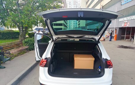 Volkswagen Tiguan II, 2018 год, 2 225 000 рублей, 9 фотография