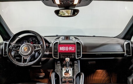 Porsche Cayenne III, 2016 год, 4 440 000 рублей, 14 фотография