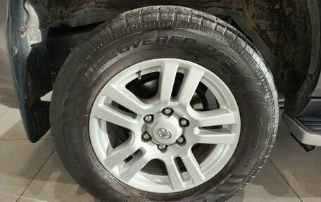 Toyota Land Cruiser Prado 150 рестайлинг 2, 2010 год, 2 500 000 рублей, 9 фотография