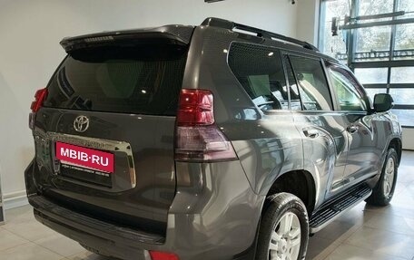 Toyota Land Cruiser Prado 150 рестайлинг 2, 2010 год, 2 500 000 рублей, 5 фотография