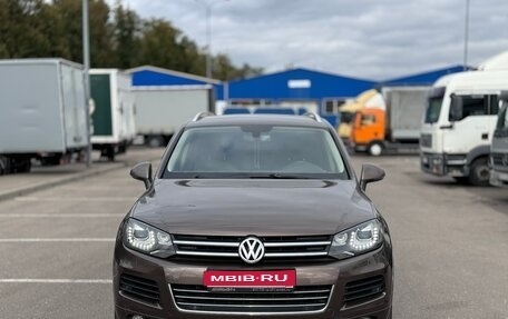 Volkswagen Touareg III, 2011 год, 1 860 000 рублей, 1 фотография