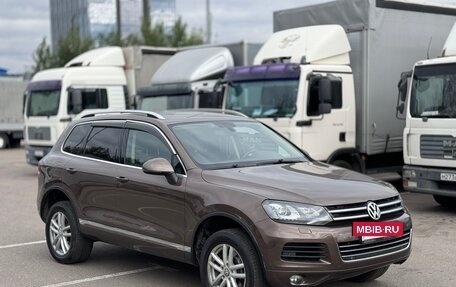 Volkswagen Touareg III, 2011 год, 1 860 000 рублей, 2 фотография