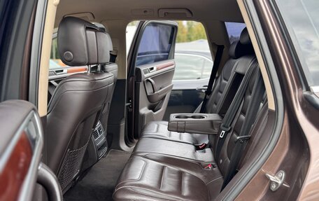 Volkswagen Touareg III, 2011 год, 1 860 000 рублей, 19 фотография