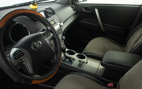 Toyota Highlander III, 2012 год, 2 199 000 рублей, 8 фотография