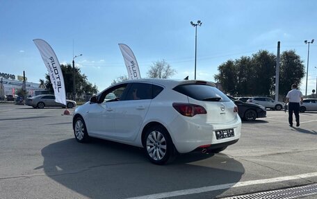 Opel Astra J, 2011 год, 590 000 рублей, 6 фотография