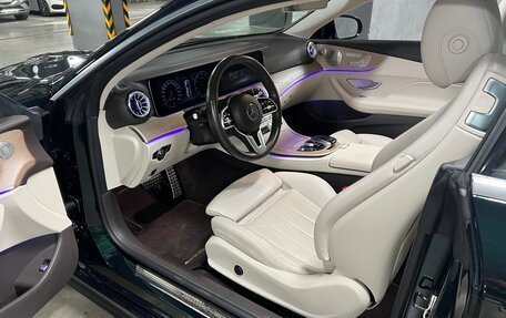 Mercedes-Benz E-Класс, 2019 год, 4 680 000 рублей, 5 фотография
