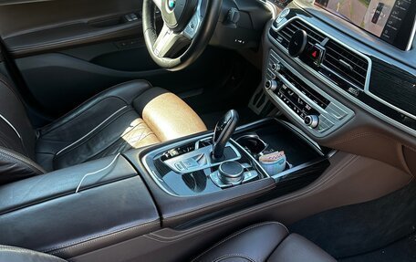BMW 7 серия, 2019 год, 5 950 000 рублей, 18 фотография