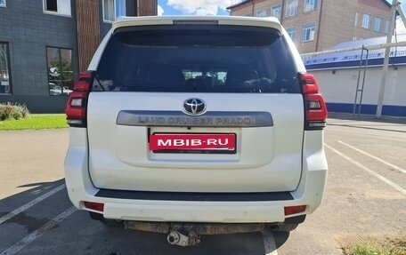 Toyota Land Cruiser Prado 150 рестайлинг 2, 2019 год, 4 300 000 рублей, 4 фотография