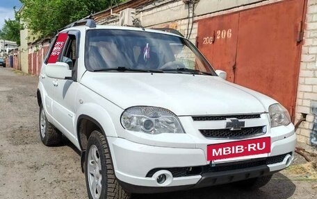 Chevrolet Niva I рестайлинг, 2011 год, 500 000 рублей, 2 фотография