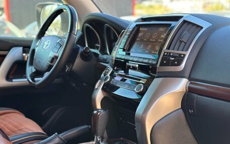 Toyota Land Cruiser 200, 2014 год, 3 535 000 рублей, 30 фотография