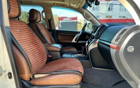 Toyota Land Cruiser 200, 2014 год, 3 535 000 рублей, 35 фотография