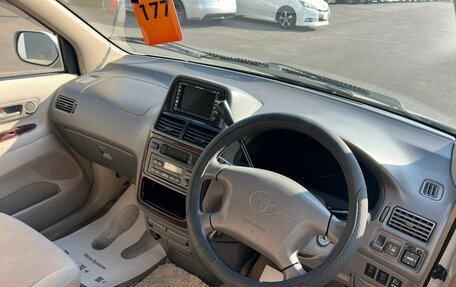 Toyota Gaia, 1999 год, 699 999 рублей, 11 фотография