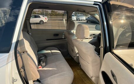 Toyota Gaia, 1999 год, 699 999 рублей, 17 фотография