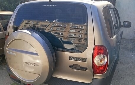 Chevrolet Niva I рестайлинг, 2014 год, 700 000 рублей, 3 фотография