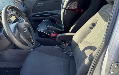 KIA Rio II, 2010 год, 680 000 рублей, 10 фотография