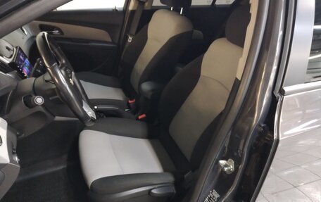 Chevrolet Cruze II, 2013 год, 750 000 рублей, 6 фотография