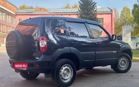 Chevrolet Niva I рестайлинг, 2015 год, 655 000 рублей, 4 фотография