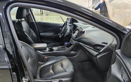 Chevrolet Volt II, 2016 год, 2 000 000 рублей, 9 фотография