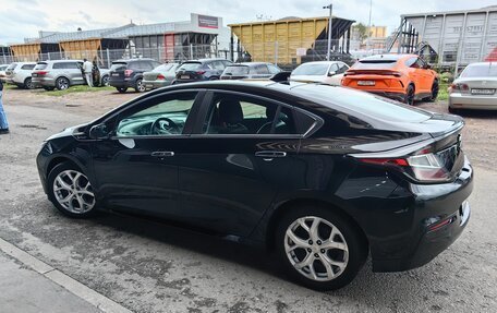 Chevrolet Volt II, 2016 год, 2 000 000 рублей, 24 фотография