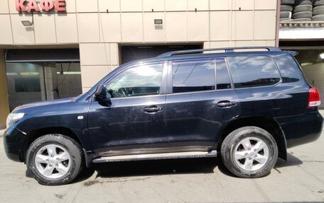 Toyota Land Cruiser 200, 2010 год, 3 362 229 рублей, 2 фотография