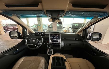 Hyundai Staria, 2023 год, 5 555 555 рублей, 22 фотография