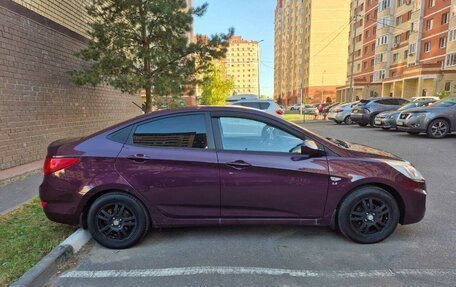 Hyundai Solaris II рестайлинг, 2013 год, 815 000 рублей, 3 фотография