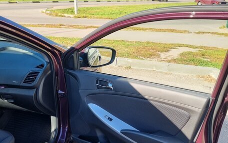 Hyundai Solaris II рестайлинг, 2013 год, 815 000 рублей, 9 фотография