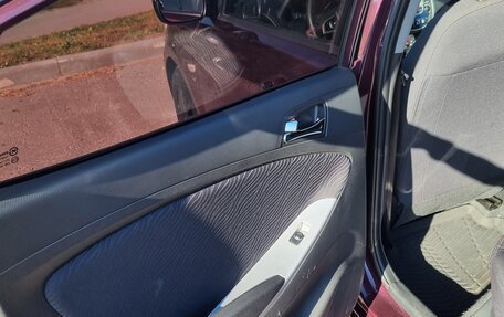 Hyundai Solaris II рестайлинг, 2013 год, 815 000 рублей, 11 фотография