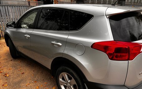 Toyota RAV4, 2013 год, 1 600 000 рублей, 4 фотография