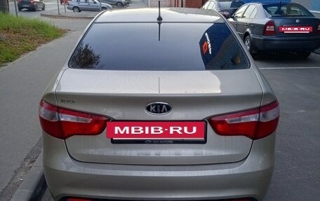 KIA Rio III рестайлинг, 2012 год, 620 000 рублей, 10 фотография