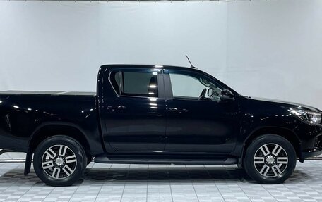 Toyota Hilux VIII, 2018 год, 2 400 000 рублей, 5 фотография