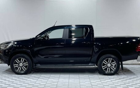 Toyota Hilux VIII, 2018 год, 2 400 000 рублей, 9 фотография